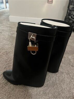 Authentic Givenchy boots 
Never worn